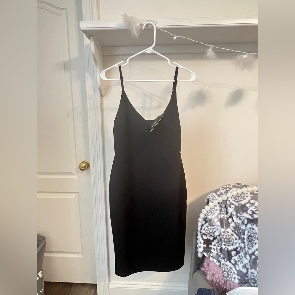NWT Lulus Black Chic Dress